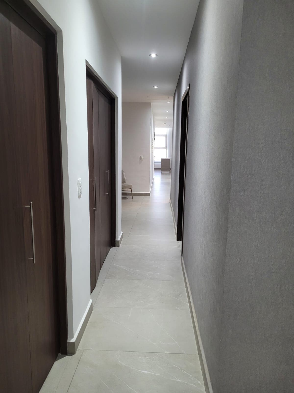 Exclusividad y confort departamento en venta zona sur de 3 recamaras